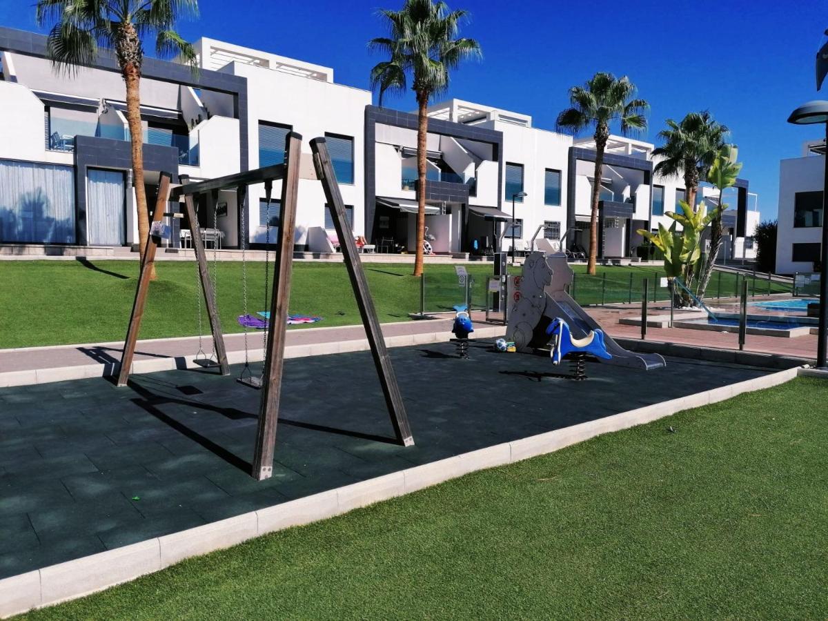 Bright Bungalow Oasis Beach La Zenia Orihuela Exterior foto